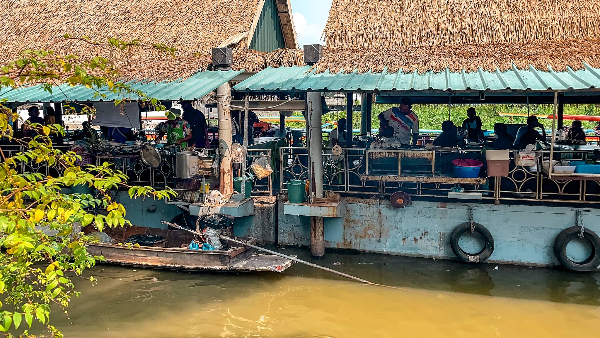 Taling Chan Floating Market BANGKOK.jpg